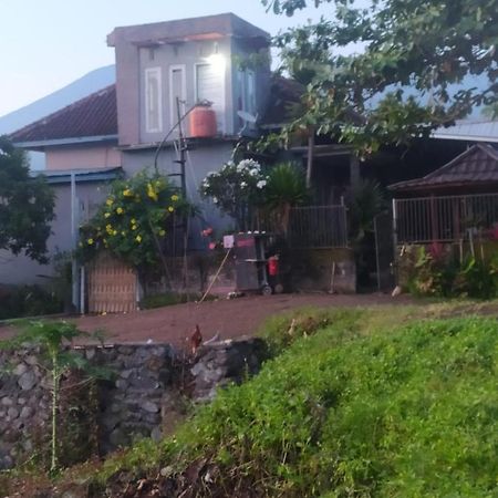 Akria Bed And Breakfast بايان المظهر الخارجي الصورة
