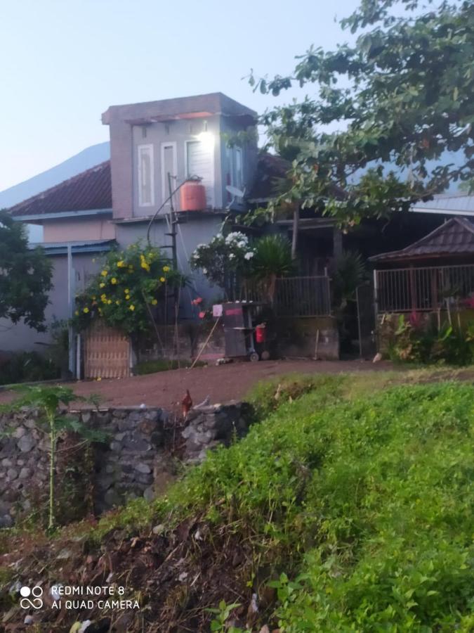 Akria Bed And Breakfast بايان المظهر الخارجي الصورة
